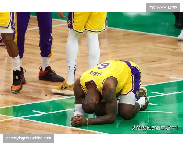 裁判在比赛最后时刻倾向减少干预 “让球员决定比赛”理念受挑战